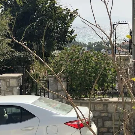 Oezalp Evleri ,datca Merkezde,deniz Manzarali * Datça