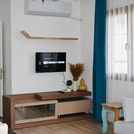 Oezalp Evleri ,datca Merkezde,deniz Manzarali * Datça